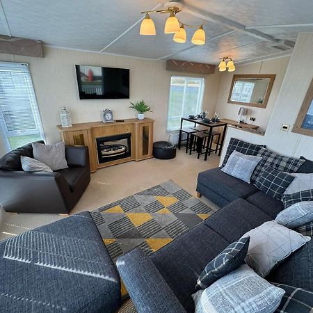 Millfields Holiday Park - The Balmoral - Coastal Caravan Breaks Ingoldmells Esterno foto